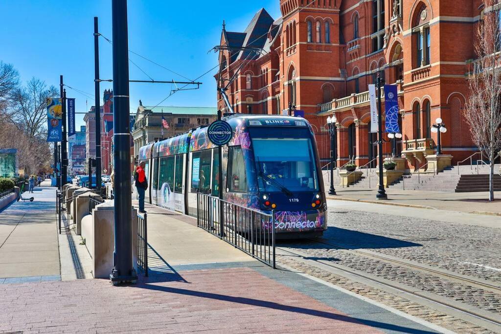 **New Radiant Stay In The Thrust Of Otr* W/Parking Cincinnati Exteriér fotografie